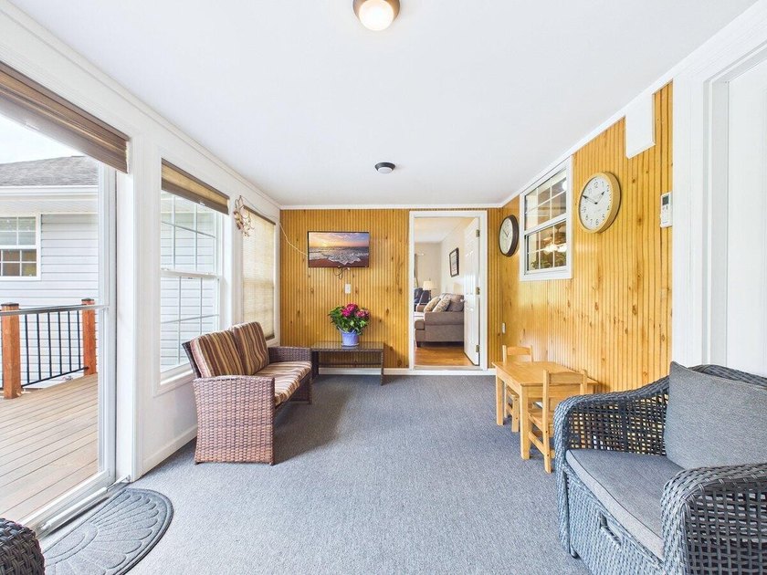 5 bed/3.5 bath. Nestled in a highly desirable area, this - photo 39
