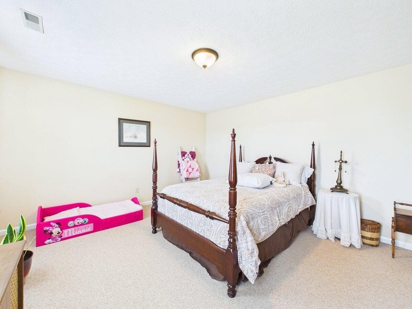 5 bed/3.5 bath. Nestled in a highly desirable area, this - photo 47