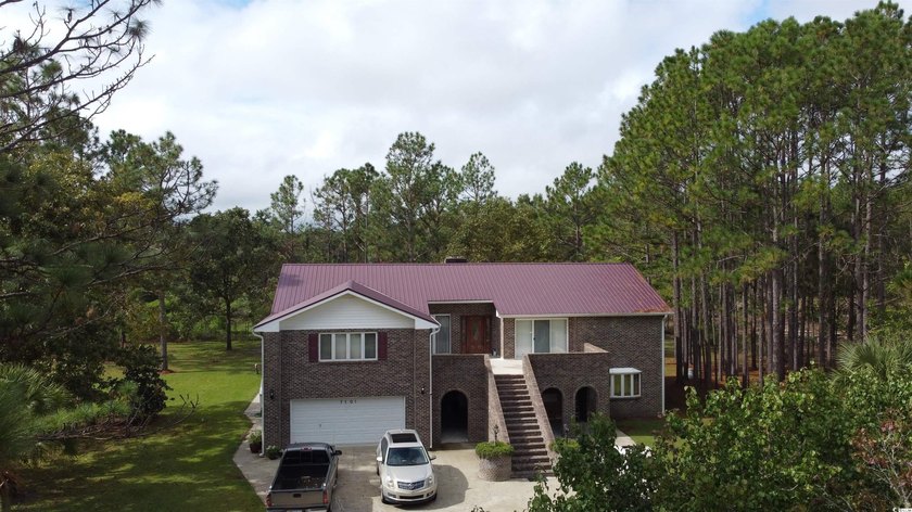 This lovely spacious home has four bedrooms and three and a half - photo 7