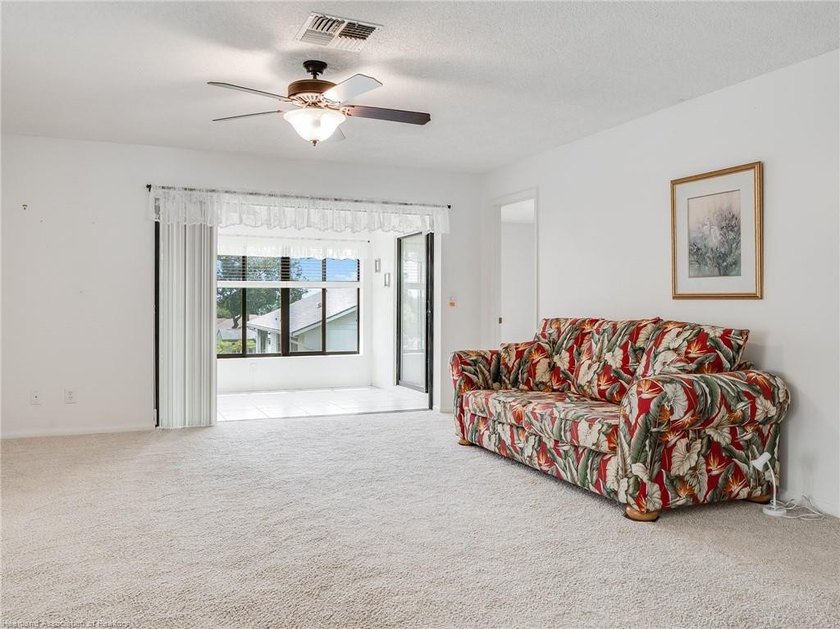 Welcome to easy Florida living in the desirable Tomoka Heights - photo 8