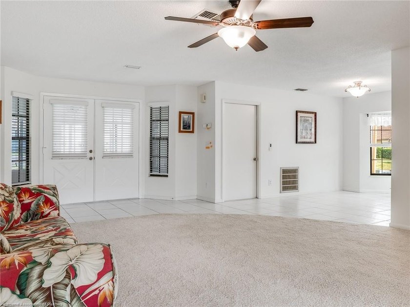Welcome to easy Florida living in the desirable Tomoka Heights - photo 9