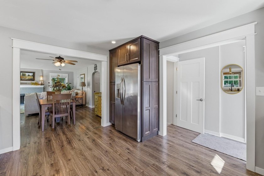 Meticulously cared for home with partial waterviews of Green - photo 9
