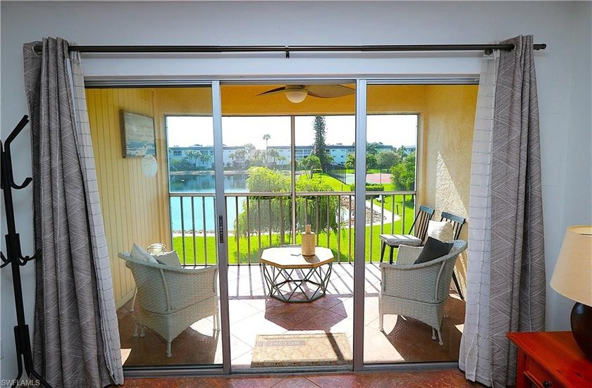 WELCOME TO GULF WINDS EAST! THIS LARGE 2 BEDROOM 2 BATH SECOND - photo 3