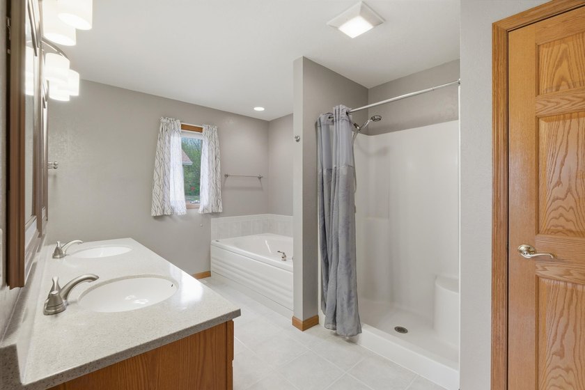 Ready to play through? This exceptional property on the 5th - photo 26
