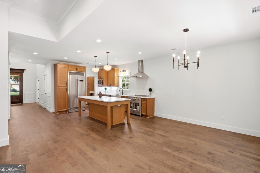 Superlative NEW CONSTRUCTION (w/ dock access) in the heart of - photo 12