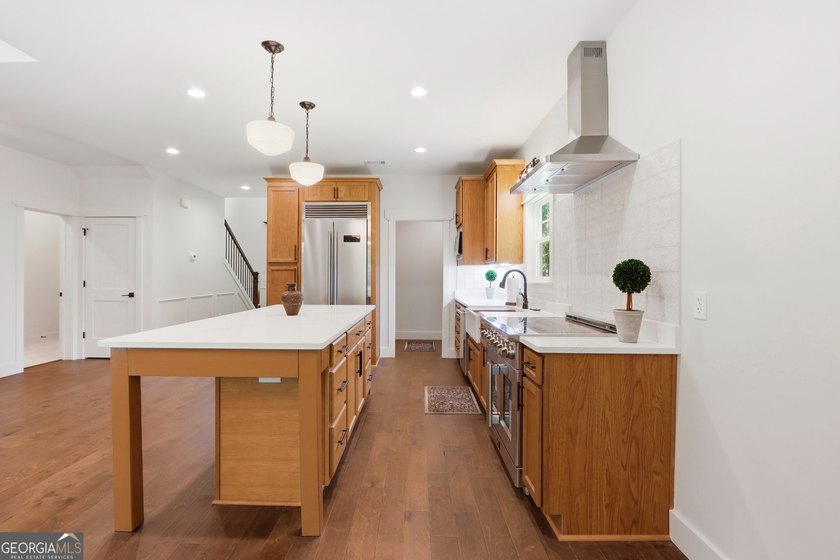 Superlative NEW CONSTRUCTION (w/ dock access) in the heart of - photo 13