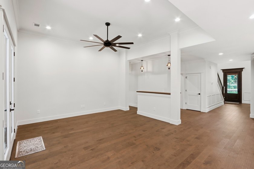 Superlative NEW CONSTRUCTION (w/ dock access) in the heart of - photo 26