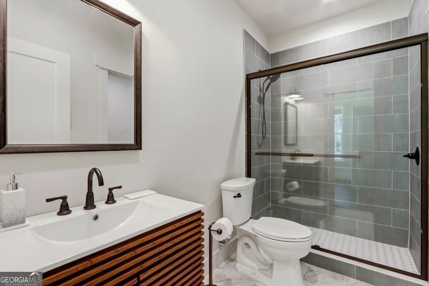Superlative NEW CONSTRUCTION (w/ dock access) in the heart of - photo 29