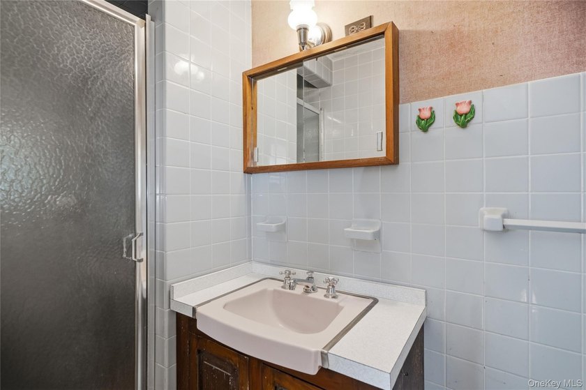 Nestled within a charming community on a beautiful, private 1 - photo 29