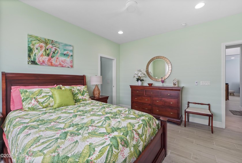 Welcome Home to Paradise! Prepare to fall in love with this - photo 30