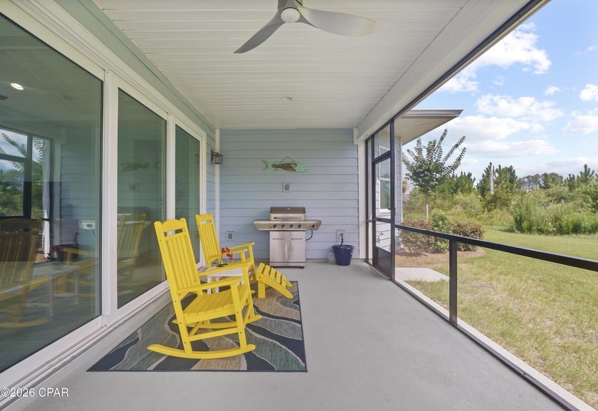 Welcome Home to Paradise! Prepare to fall in love with this - photo 39
