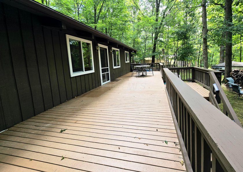 Escape to the hills in this adorable 2 bedroom/1 bath cabin in - photo 7