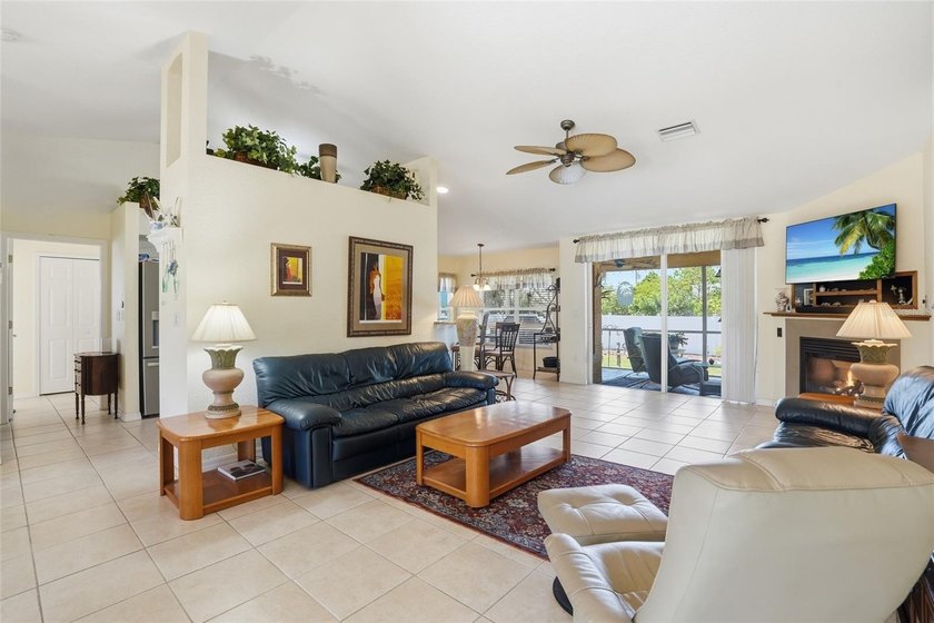 Discover exceptional space, comfort, and flexibility in this - photo 6