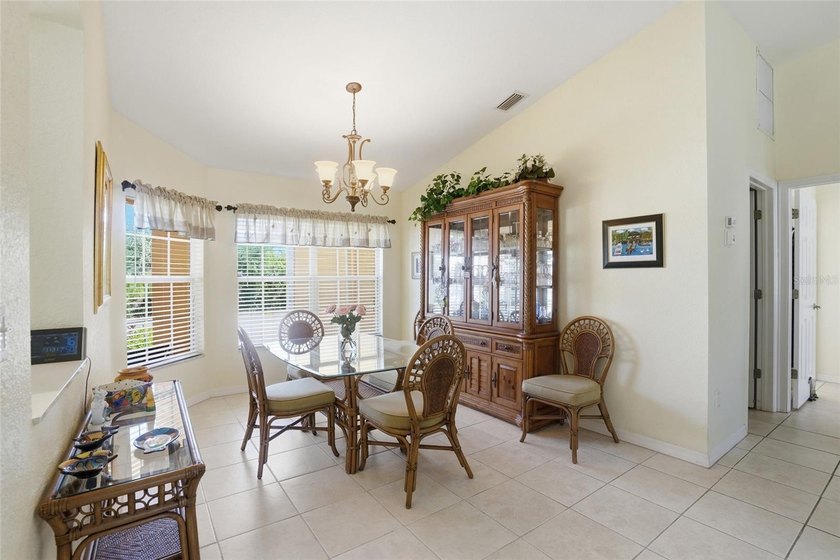 Discover exceptional space, comfort, and flexibility in this - photo 9