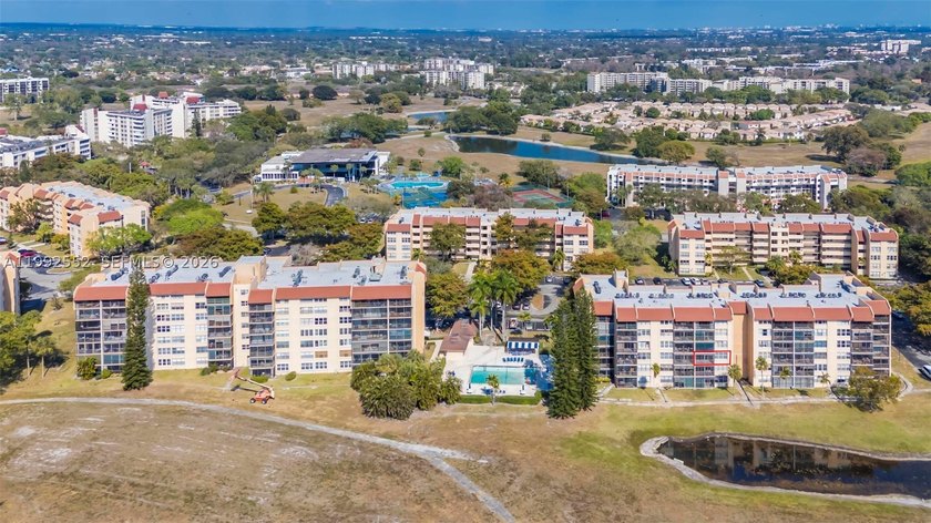 Fantastic opportunity for buyers and investors. 55+ community - photo 22