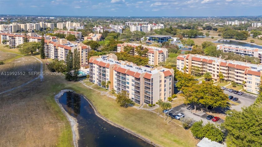 Fantastic opportunity for buyers and investors. 55+ community - photo 24