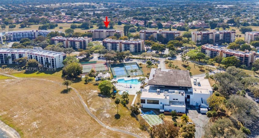 Fantastic opportunity for buyers and investors. 55+ community - photo 26