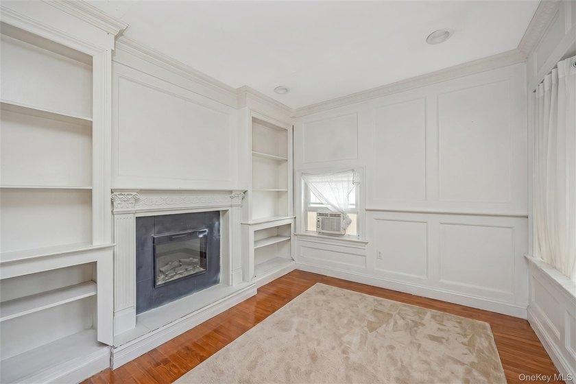 Opportunity awaits with this spacious open-concept ranch with - photo 10