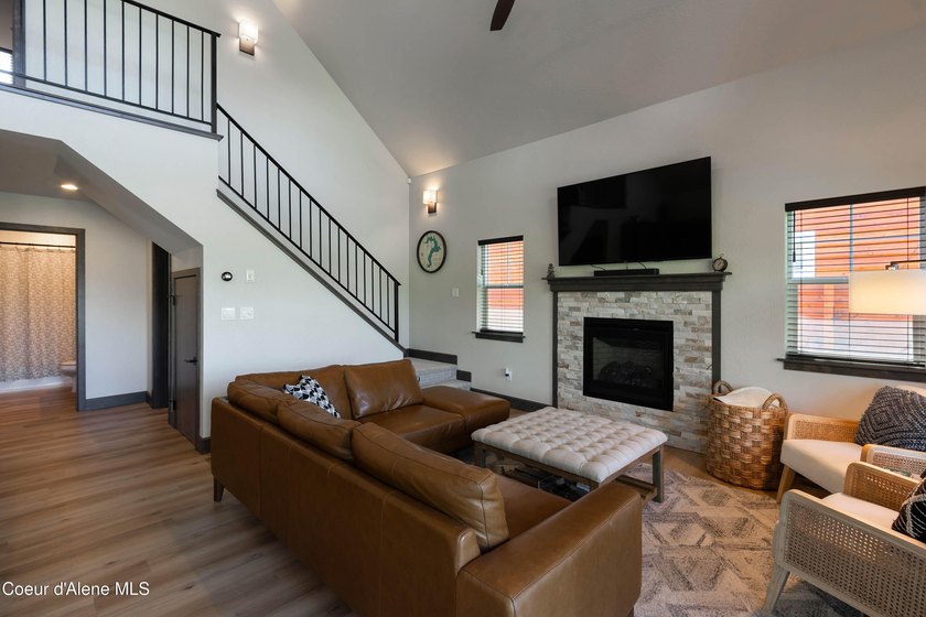 Stunning views are yours in this upscale Dover Bay bungalow - photo 12