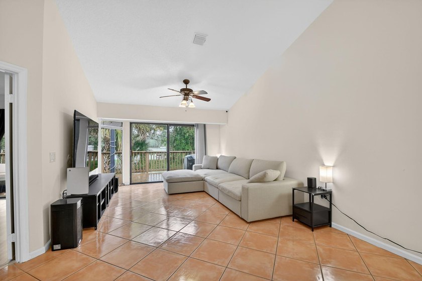 Discover this inviting 2-bedroom, 2-bath villa with 1-car garage - photo 15