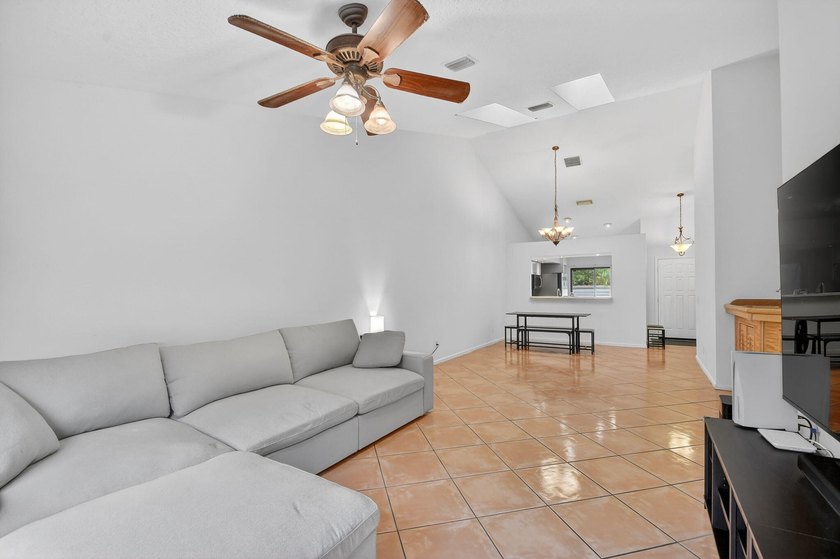 Discover this inviting 2-bedroom, 2-bath villa with 1-car garage - photo 18