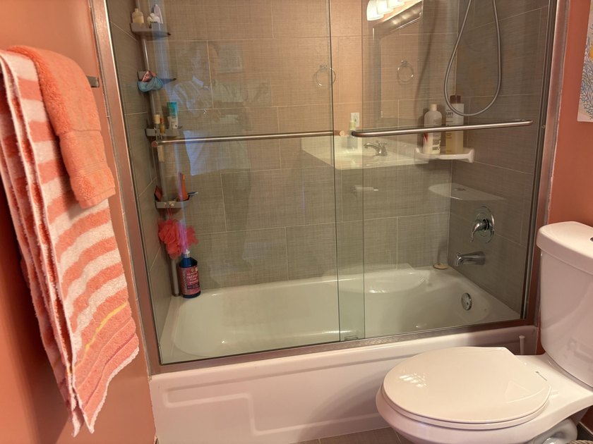 Discover this well-appointed two-bedroom, two-bathroom - photo 19