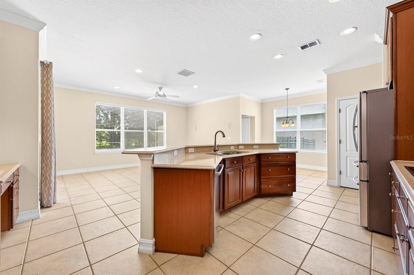 Virtually Staged. POOL HOME - OVERSIZED LOT - CONSERVATION &amp; - photo 25