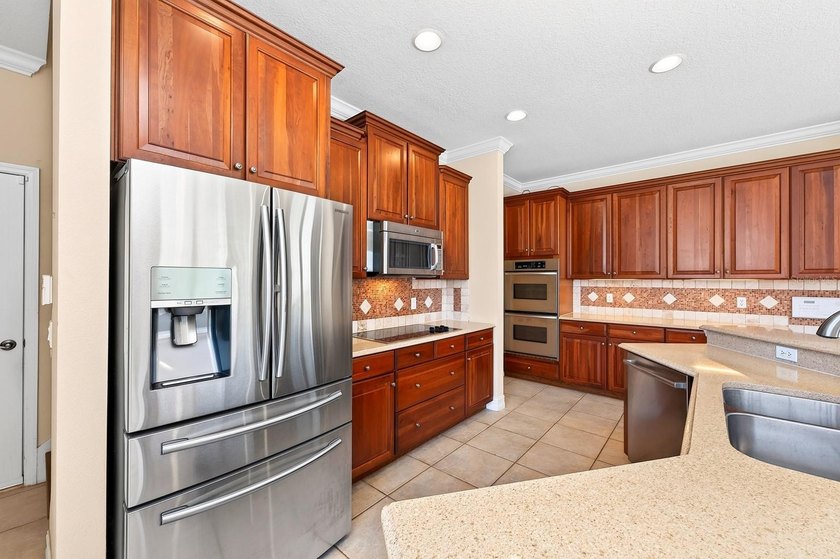Virtually Staged. POOL HOME - OVERSIZED LOT - CONSERVATION &amp; - photo 27