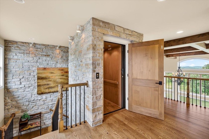 Hart DeNoble Masterpiece on 14.97 acres-Middleton Schools. This - photo 9