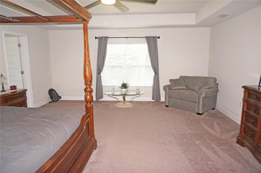 Spacious and impressive 4 Bedroom, 3 Bathroom home with attached - photo 32