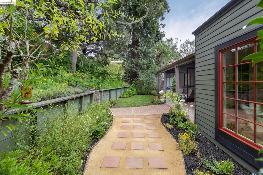 Tucked discreetly behind a gate in the heart of Montclair, this - photo 45