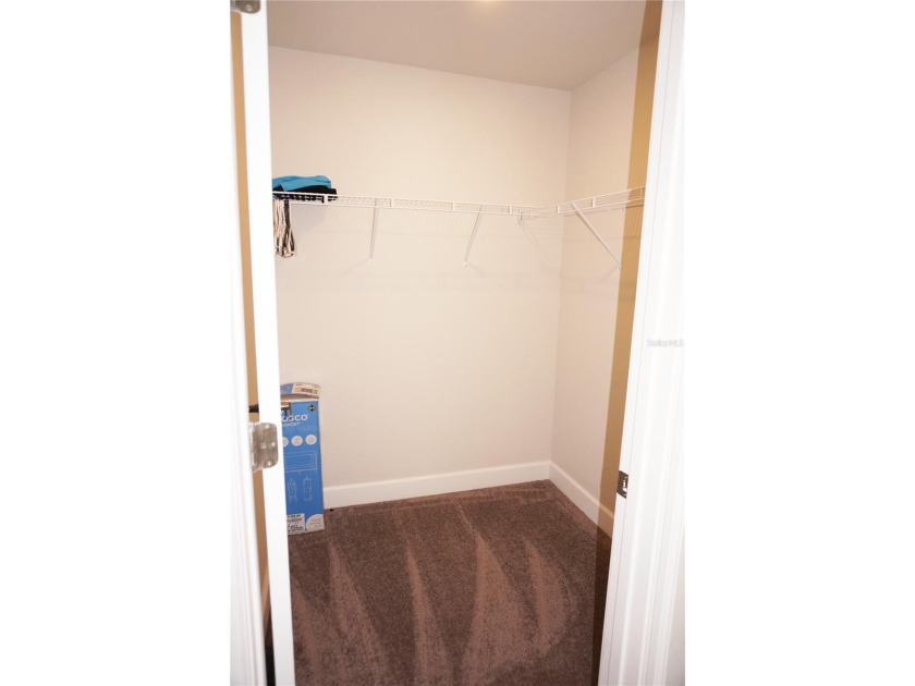 Spacious and impressive 4 Bedroom, 3 Bathroom home with attached - photo 50