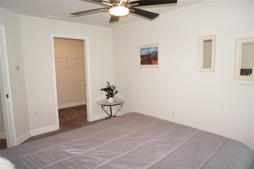 Spacious and impressive 4 Bedroom, 3 Bathroom home with attached - photo 51