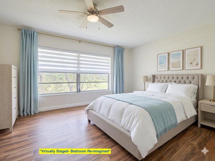 Freshly painted top-floor 2BR/2BA penthouse in a 4-story - photo 5