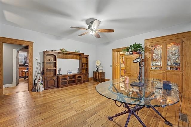 Welcome to this beautiful 3-bedroom home situated on a spacious - photo 9