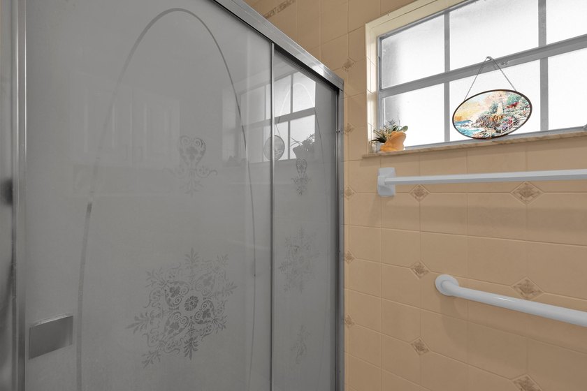 Welcome to the sought-after 55+ community of Palm Grove in Fort - photo 14
