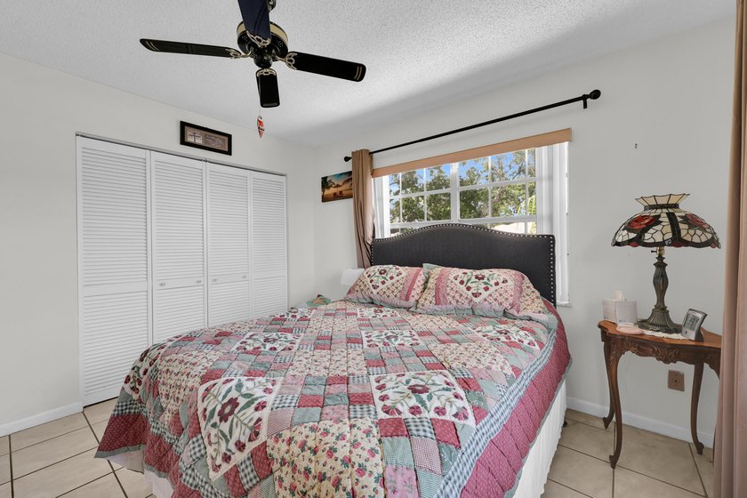 Welcome to the sought-after 55+ community of Palm Grove in Fort - photo 25