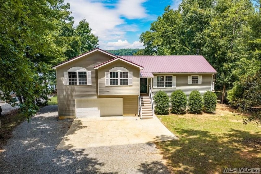 Things change but what buyers want on Lake Gaston has never - photo 47