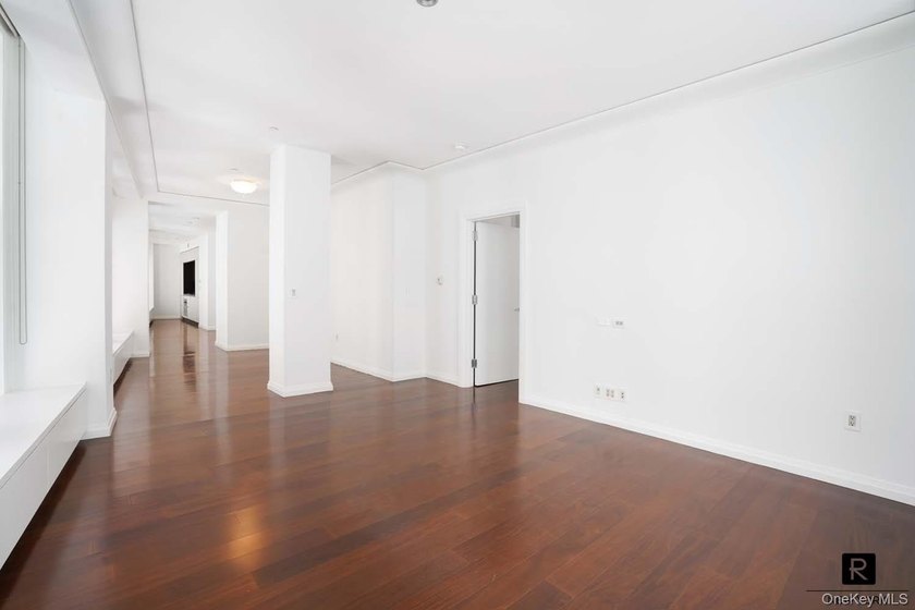 Welcome home to this glamorous corner One Bedroom apartment at - photo 5