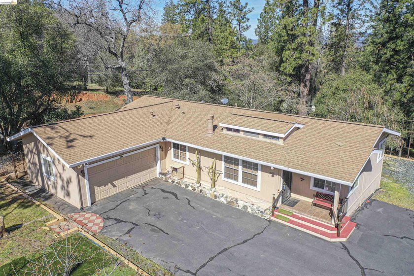 Welcome to beautiful Pine Mountain Lake in Groveland, CA - just - photo 4