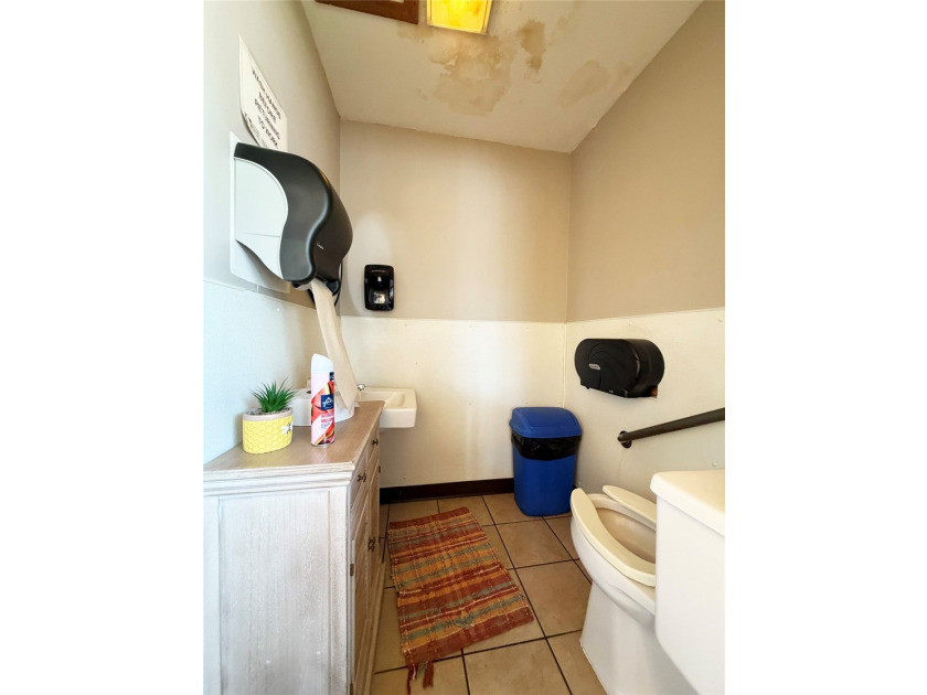 2,600 finished square feet, excellent visibility, and easy - photo 15