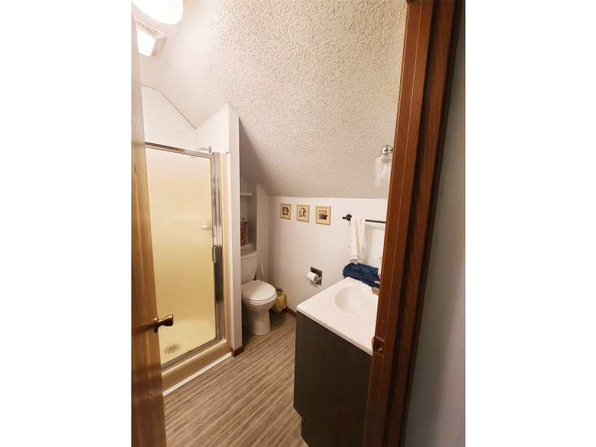 2,600 finished square feet, excellent visibility, and easy - photo 21