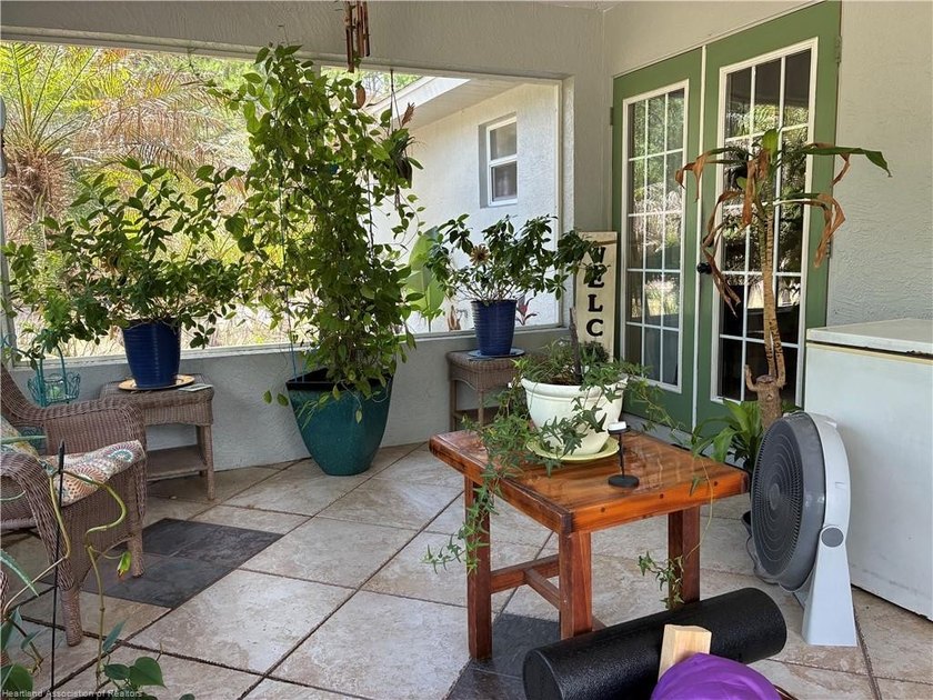 ADORABLE 3/4 BEDROOM 2 BATH HOME IN PEACEFUL LEISURE LAKES! - photo 10