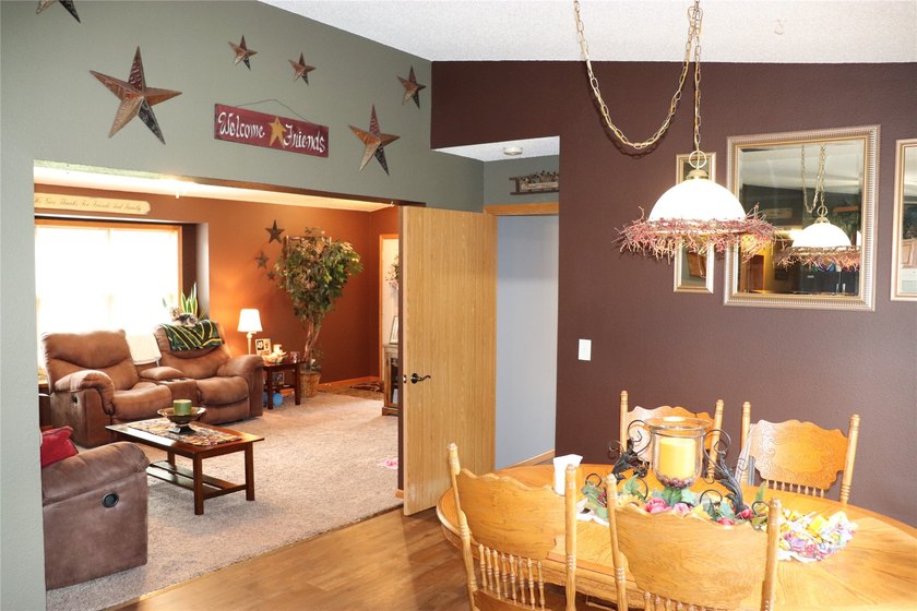 Check out this Fabulous 4 Bedroom 3 Full Bath Home on the edge - photo 14