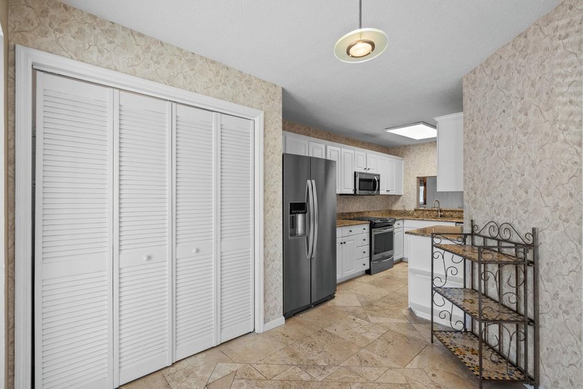 Don't miss this opportunity! Welcome to Myrtle Pointe Condos - a - photo 21
