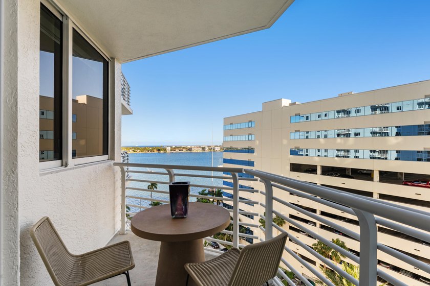 Fully renovated 11th-floor 2BR/2BA condo with stunning southeast - photo 22
