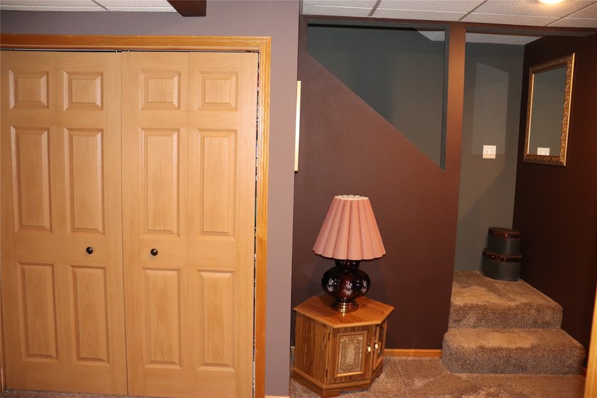 Check out this Fabulous 4 Bedroom 3 Full Bath Home on the edge - photo 37