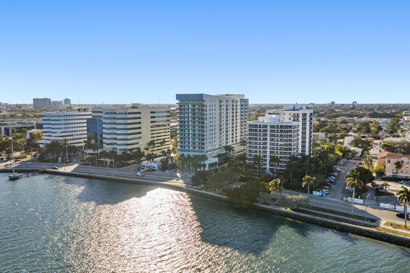 Fully renovated 11th-floor 2BR/2BA condo with stunning southeast - photo 49