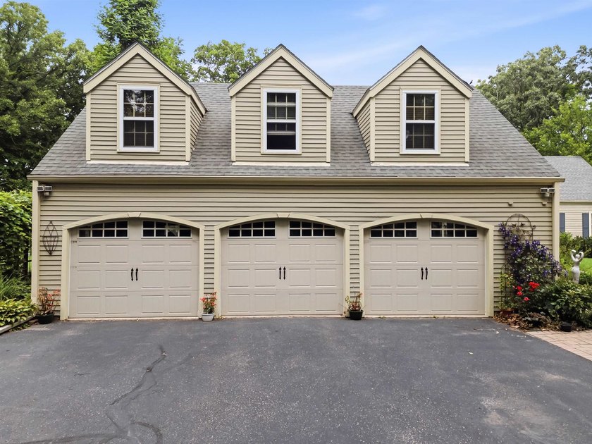 This spacious Cape Cod home offers 5,400 SF, including 4 - photo 3