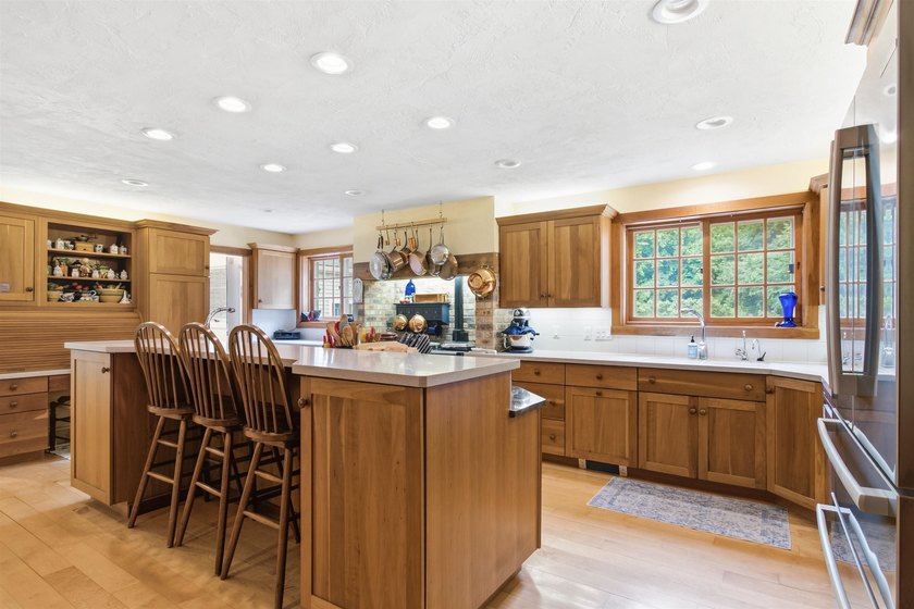 This spacious Cape Cod home offers 5,400 SF, including 4 - photo 9